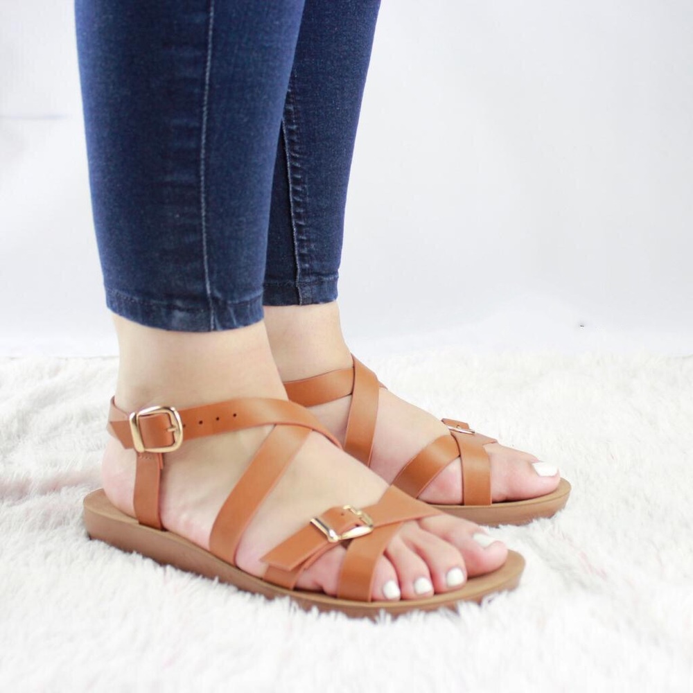 Tan sandals open toe with buckles details - Picture 5 of 5